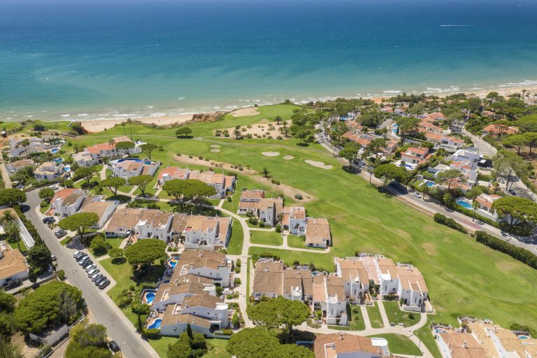 One Select Properties Luxurious Properties for Sale Algarve